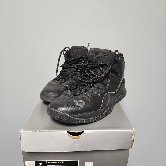 Gently Used Jordan 9 Retro Black Men's Shoes 7.5 - Picture 1 of 6